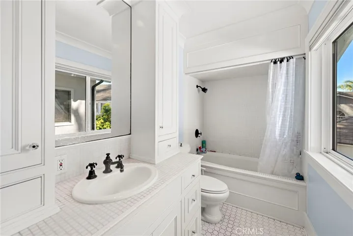 32946 Danaspruce, Dana Point, California 92629