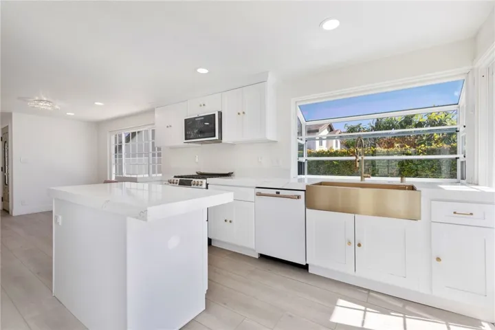 3572 Carmel Avenue, Irvine, California 92606