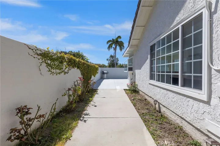 3572 Carmel Avenue, Irvine, California 92606