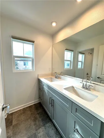 5593 Siracusa Way, Fontana, California 92336