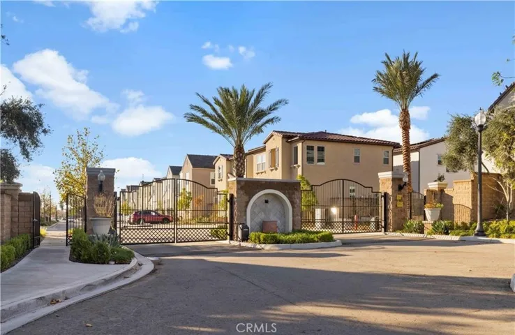 5593 Siracusa Way, Fontana, California 92336
