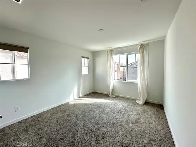 5593 Siracusa Way, Fontana, California 92336