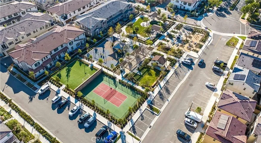 5593 Siracusa Way, Fontana, California 92336