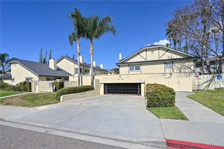 1044 Laguna Drive 17, Carlsbad, California 92008