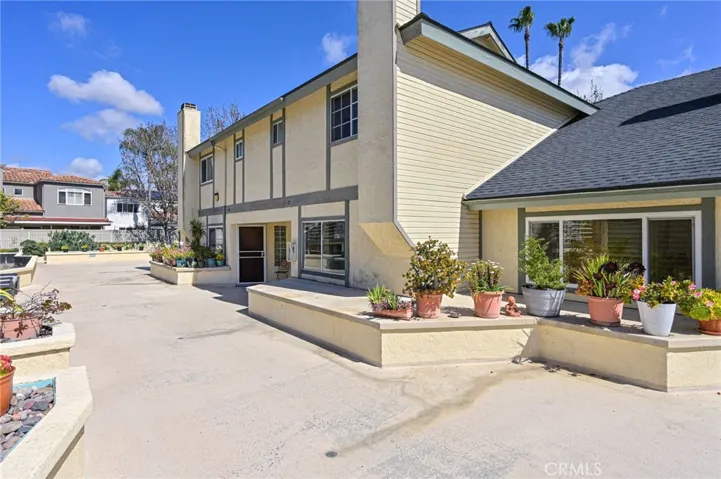 1044 Laguna Drive 17, Carlsbad, California 92008