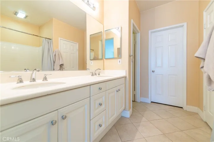 51 Duet, Irvine, California 92603