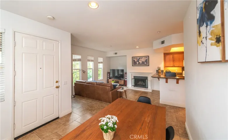 51 Duet, Irvine, California 92603