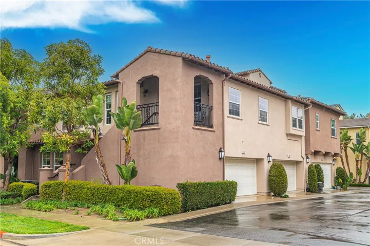 51 Duet, Irvine, California 92603