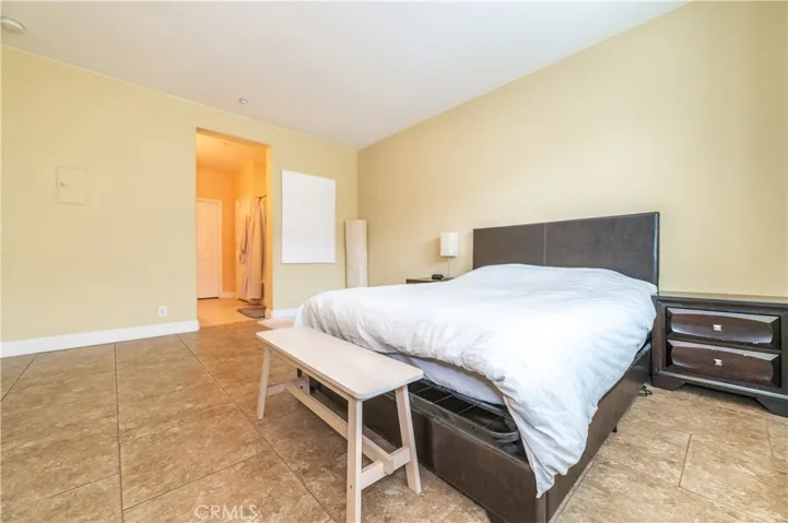 51 Duet, Irvine, California 92603