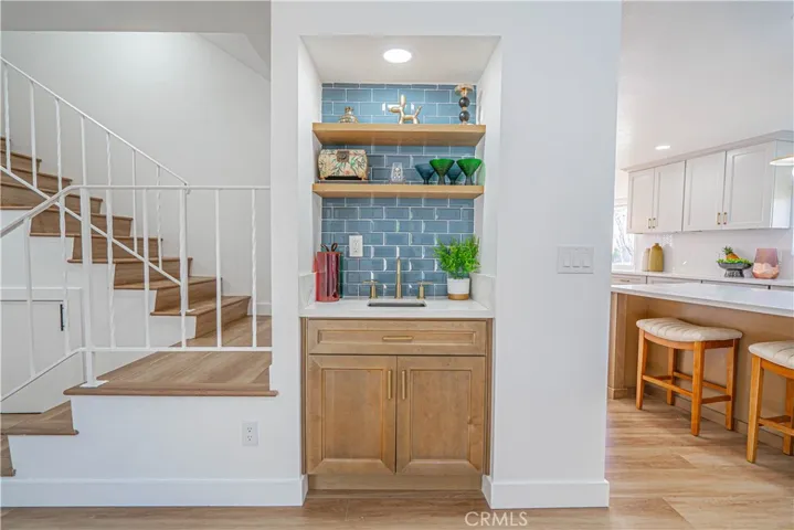 Mini Wet Bar / Breakfast Room