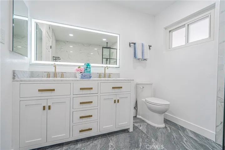 Bathroom 1st Floor