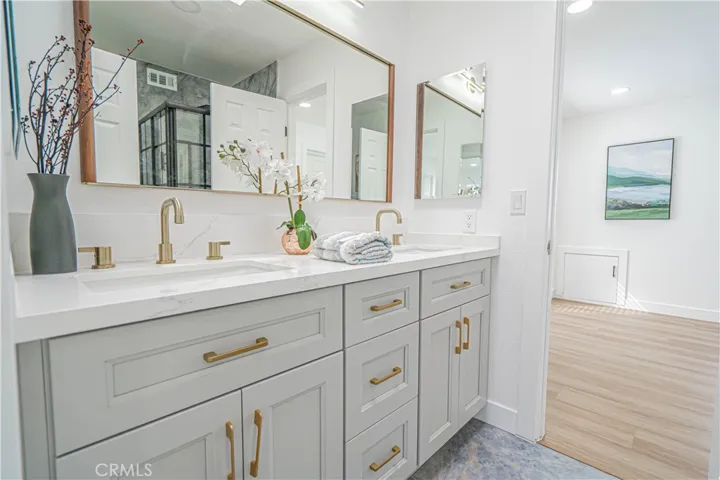 3rd Bathroom Upstairs