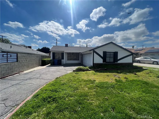 13910 Wyandotte Street, Van Nuys, California 91405
