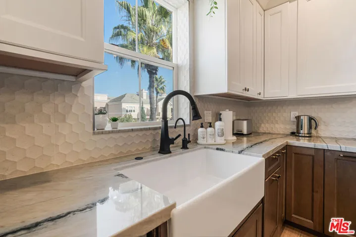 13080 Pacific Promenade 407, Playa Vista, California 90094