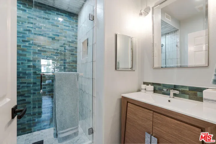13080 Pacific Promenade 407, Playa Vista, California 90094