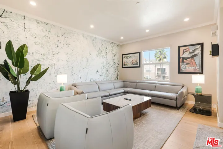 13080 Pacific Promenade 407, Playa Vista, California 90094