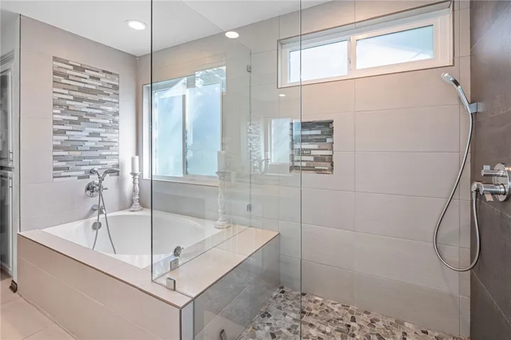Lovely soaking tub and walk in shower