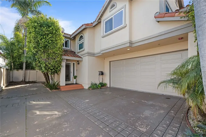Large 2 car garage