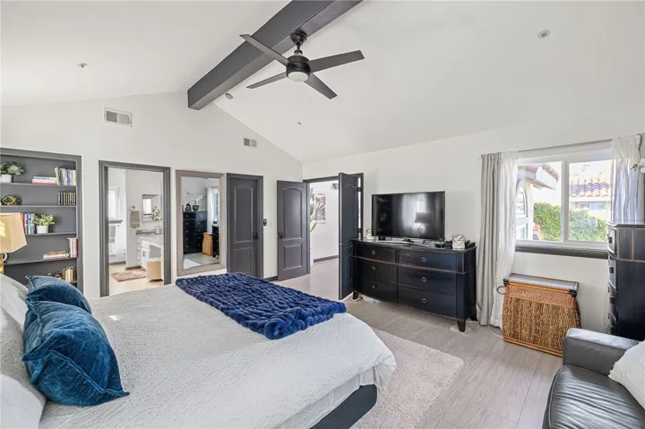Primary suite bedroom