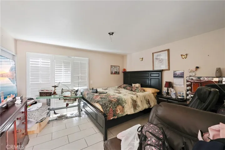 19991 Mariposa Avenue, Riverside, California 92508
