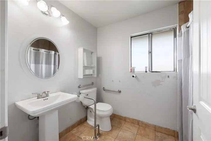 19991 Mariposa Avenue, Riverside, California 92508
