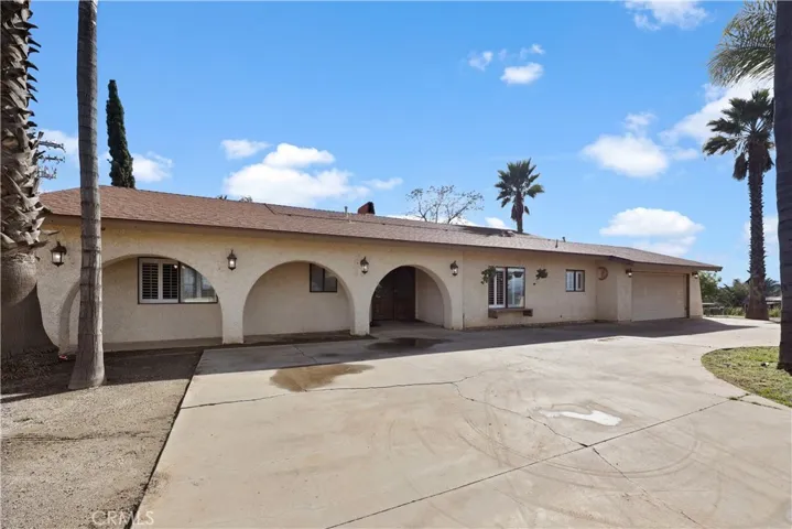19991 Mariposa Avenue, Riverside, California 92508