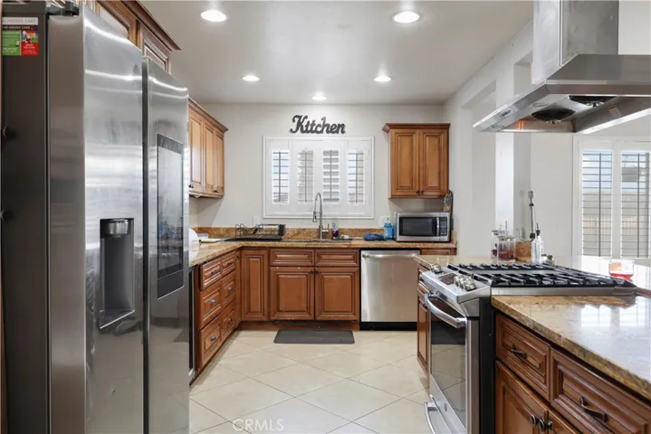 19991 Mariposa Avenue, Riverside, California 92508