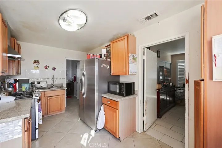 19991 Mariposa Avenue, Riverside, California 92508