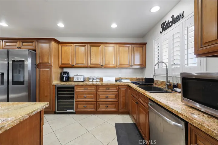 19991 Mariposa Avenue, Riverside, California 92508
