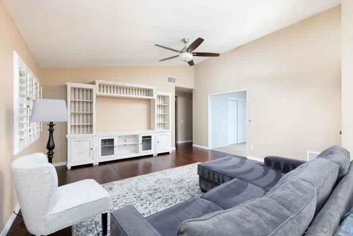 3583 Durham Circle, Oceanside, California 92056