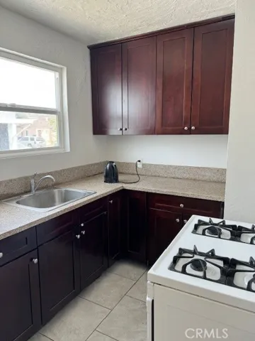3139 Ohio Avenue Unit D, South Gate, California 90280