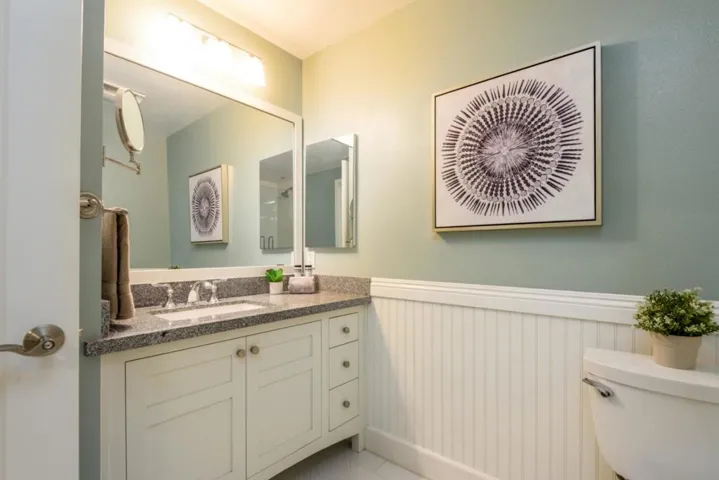 1001 Laurel Street 214, San Carlos, California 94070