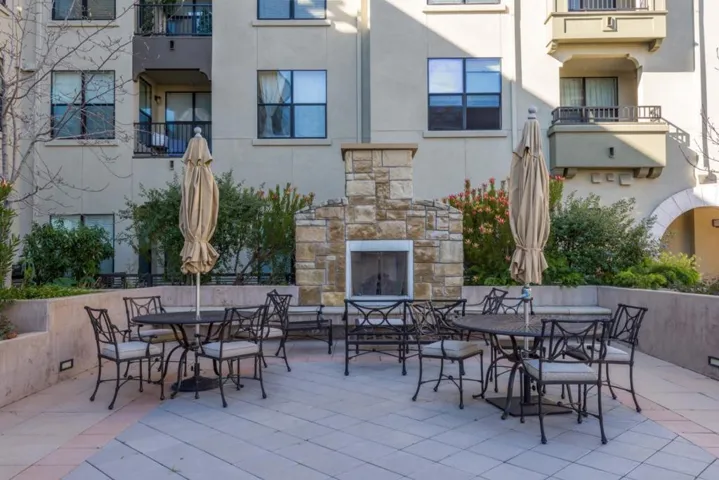 1001 Laurel Street 214, San Carlos, California 94070