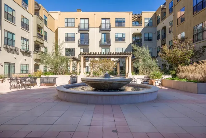 1001 Laurel Street 214, San Carlos, California 94070
