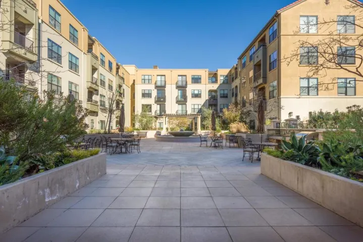 1001 Laurel Street 214, San Carlos, California 94070
