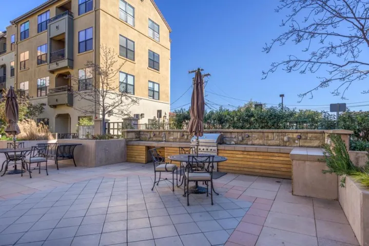 1001 Laurel Street 214, San Carlos, California 94070