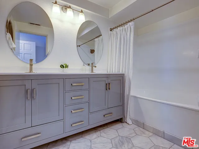 8180 Manitoba Street 257, Playa Del Rey, California 90293