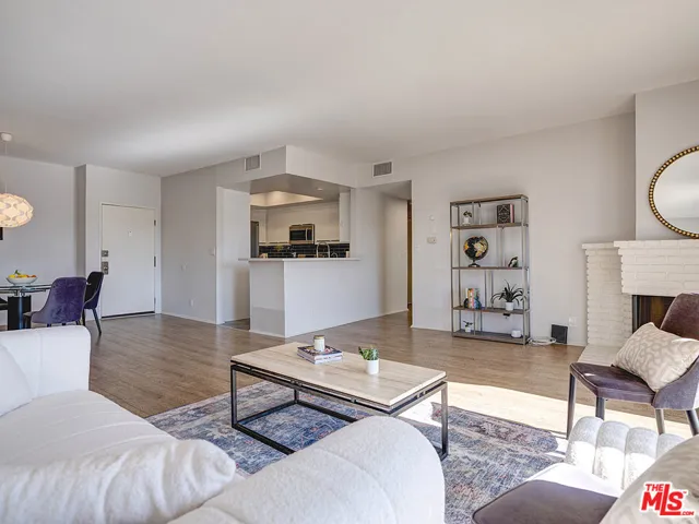 8180 Manitoba Street 257, Playa Del Rey, California 90293