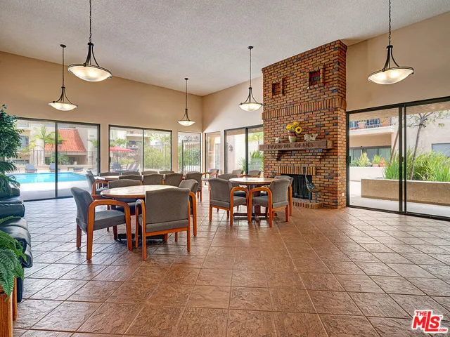 8180 Manitoba Street 257, Playa Del Rey, California 90293