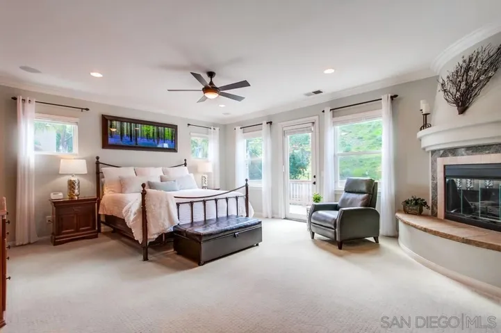 1156 Via Vera Cruz, San Marcos, California 92078