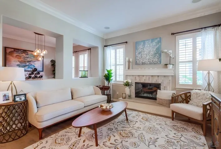 1156 Via Vera Cruz, San Marcos, California 92078