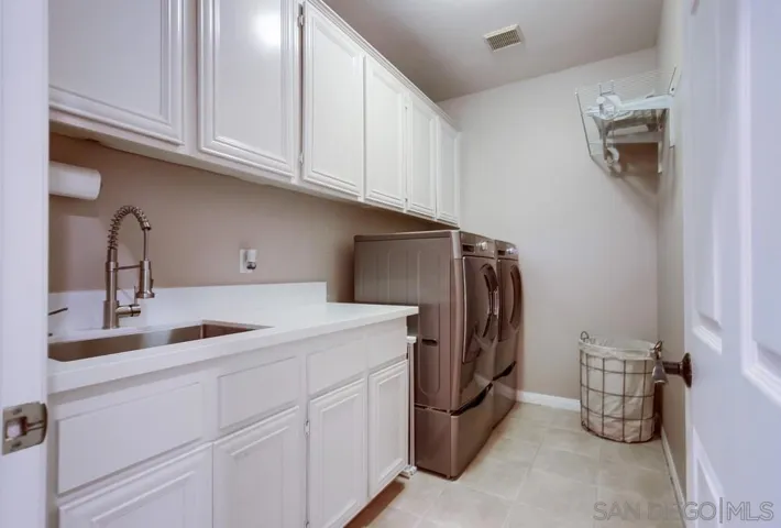 1156 Via Vera Cruz, San Marcos, California 92078