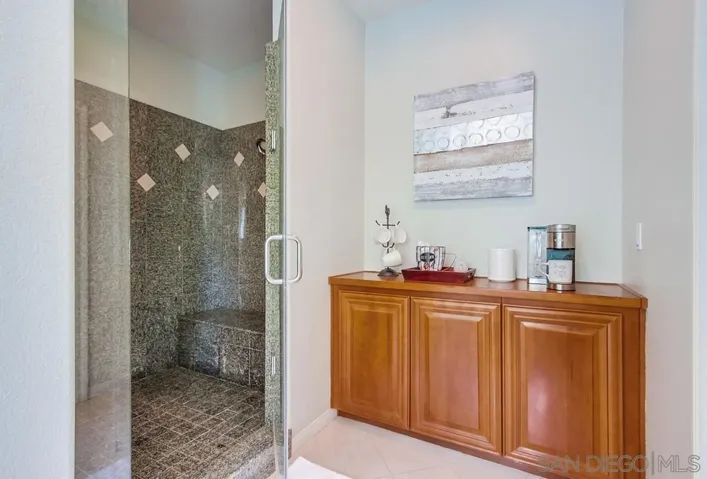 1156 Via Vera Cruz, San Marcos, California 92078