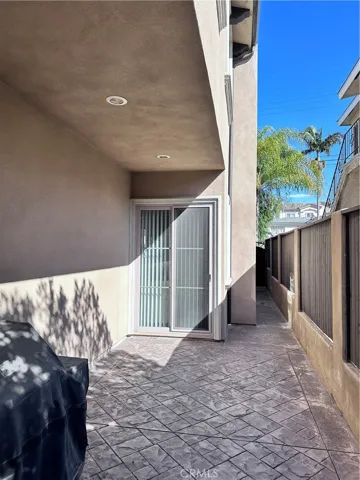 2718 Carnegie Lane A, Redondo Beach, California 90278