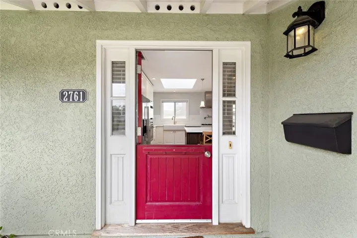 Lovely Dutch door entry.