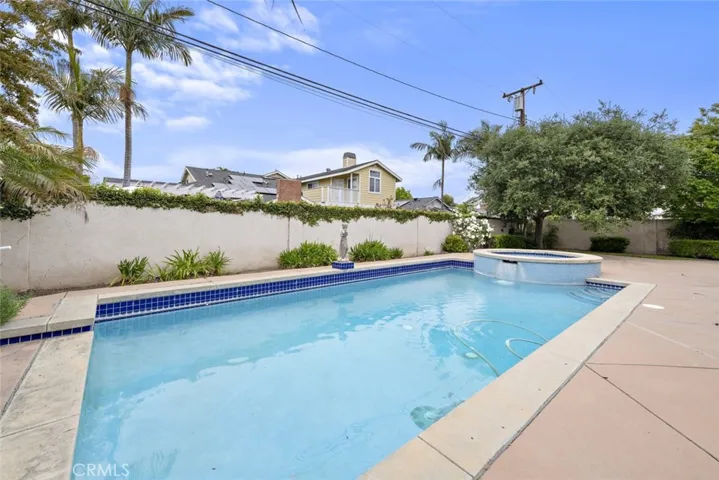 Backyard is an entertainers dream, private Pool/Spa, spacious side yard, room for family pets and children to play.