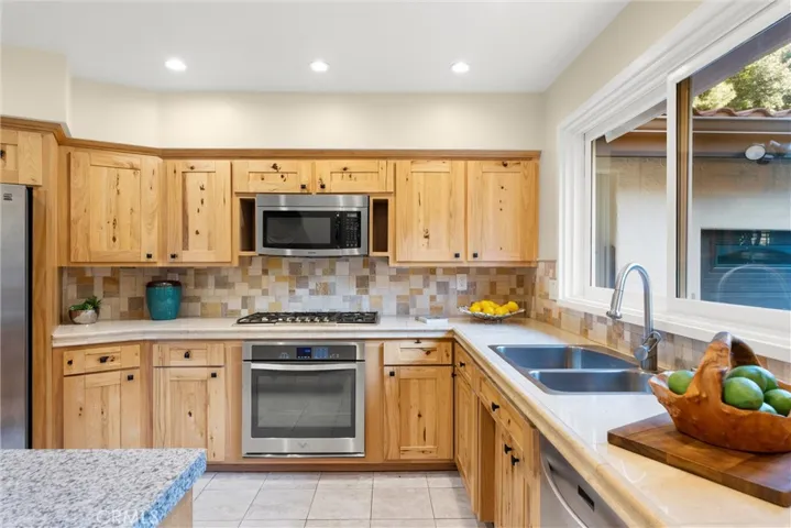 4108 Monet Avenue, Woodland Hills, California 91364