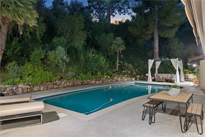 4108 Monet Avenue, Woodland Hills, California 91364