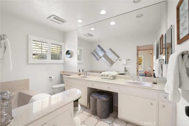 Bathroom #2