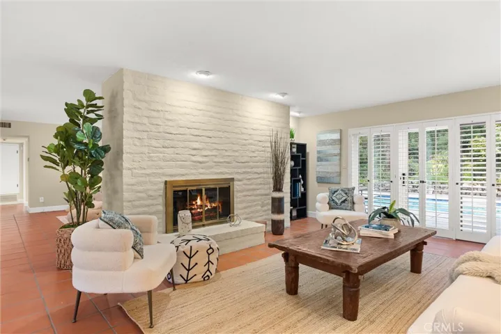 4108 Monet Avenue, Woodland Hills, California 91364